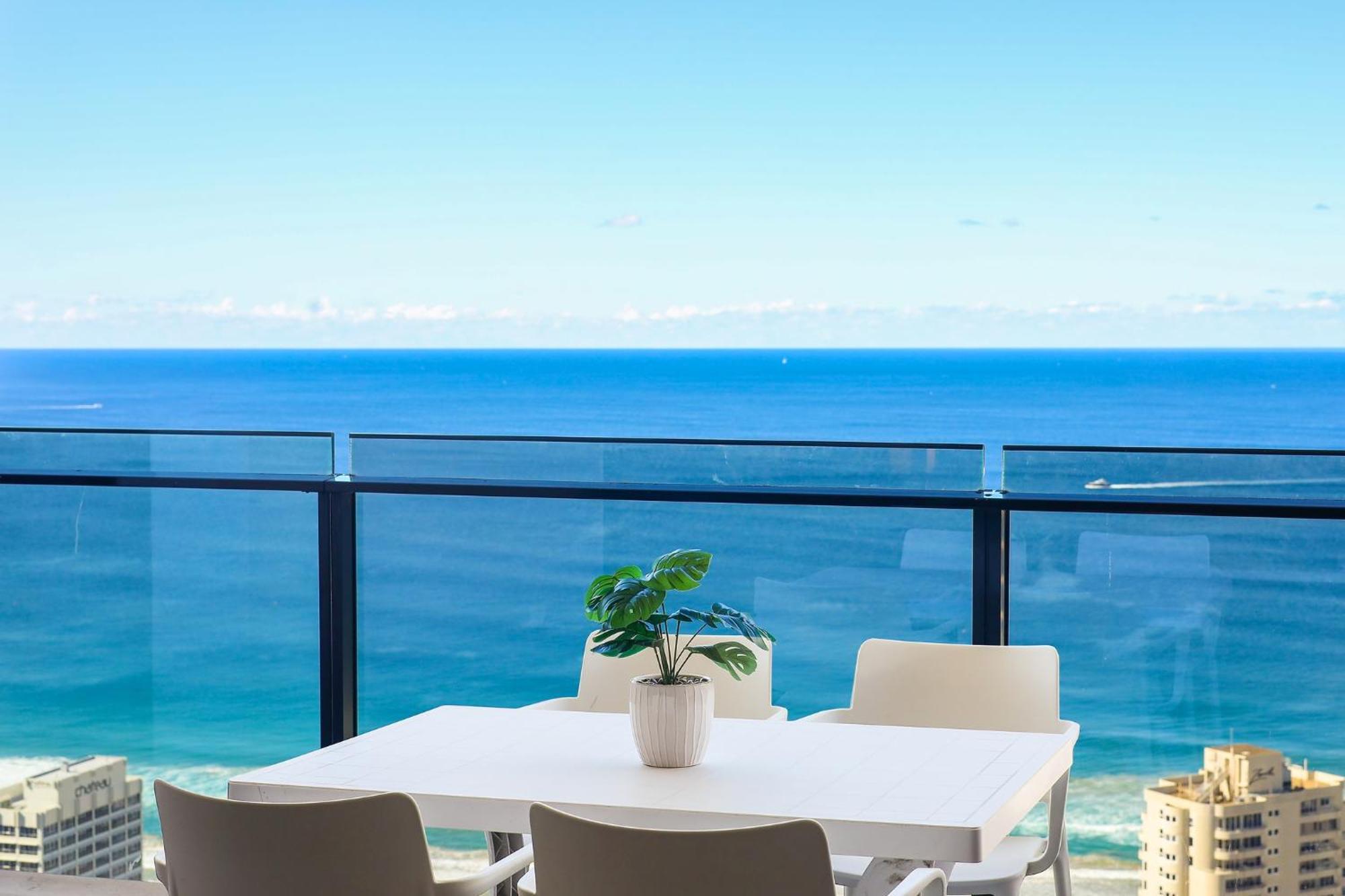 Circle On Cavill 2, 3, 4 & 5 Bedroom Skyhomes & Sub Penthouses By Gold Coast Holidays Exterior foto